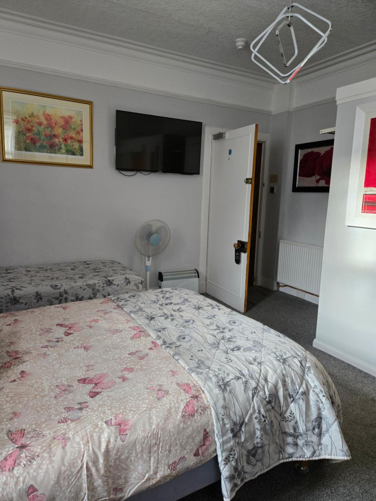 Ivanhoe Guest House — Photos 2